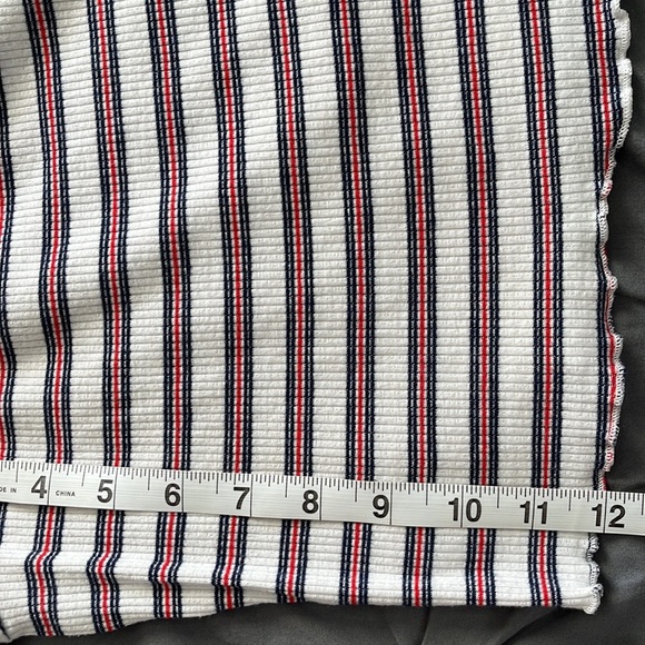 Timing Crop Top - Picture 9 of 9